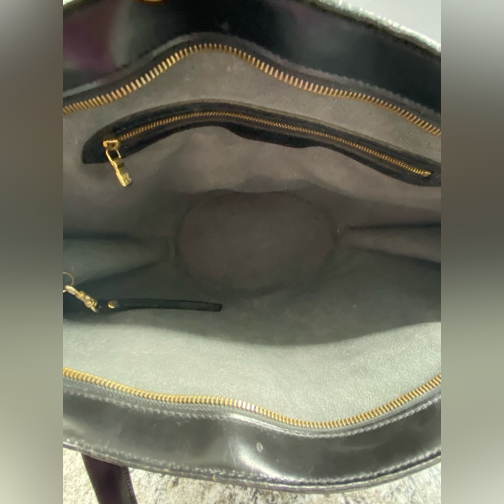 LV Black Epi Purse Authentic - Picture 6 of 13